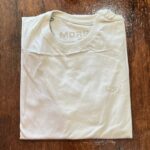 Camiseta Moiadeiros Beje Básica